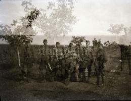 cca 1940-1945 Katonai témájú fotónegatívok: életképek, stb., összesen 24 db