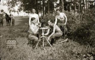 cca 1940-1945 Katonai témájú fotónegatívok: életképek, stb., összesen 24 db