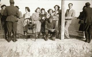 cca 1940-1945 Katonai témájú fotónegatívok: életképek, stb., összesen 24 db