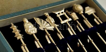 Ezüst (Ag.) japán pohár jelzők ( 8db) eredeti dobozában, jelzett, h:6,5 cm (×), nettó: 22 g