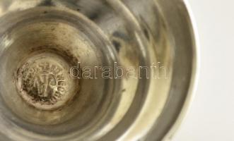 Ezüst (Ag.)áttört falu kupicás poharak, üveg betéttel, jelzett, m:7 cm (8×), nettó: 39 g (összesen)