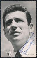 Yves Montand (1921-1991) francia sanzonénekes és színész dedikált fotólapja, 14x9 cm / Autograph signature of Yves Montand French singer, actor, 14x9 cm