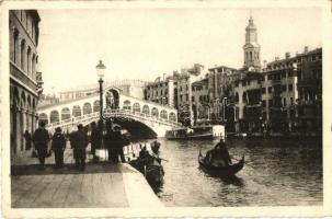 25 db főleg MODERN magyar, történelmi magyar és külföldi városképes lap / 25 mostly MODERN Hungarian...