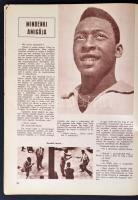 1971-1976 Vegyes nyomtatvány tétel, 3 db: Labdarúgás különszámok (75 év 500 mérkőzés, Labdarúgás Műv...