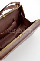 Valódi bőr régi női táska, barna színben, kis kopásnyomokkal, 22x13x10 cm