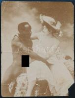 Fekete férfi fehér nővel, erotikus fotó, sérült, 13×9,5 cm