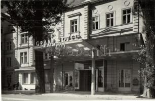 5 db MODERN megíratlan magyar városképes lap (Zebegény, Galyatető, Budapest Margitsziget, Pécs) / 5 ...