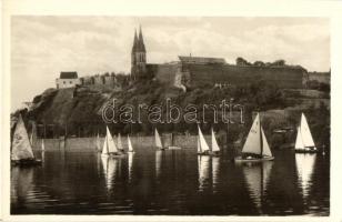 18 db MODERN megíratlan csehszlovák városképes lap, sok Prága, közte mechanikus lap az Orloj asztron...