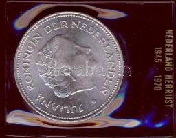 Hollandia 1970. 10G Ag "Wilhelmina Julianna" T:2 Vákumcsomagolásban