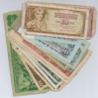 20db-os vegyes csehszlovák, jugoszláv és bolgár bankjegy tétel T:III,III-,IV
20pcs of various Czech...