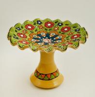 Díszes virágmintás modern perzsa kerámia talpas kínáló, kézzel festett, jelzés nélkül, hibátlan, d:11,5 cm, m: 8,5 cm
