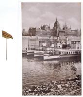 DN MAHART zománcozott kitűző, REMPO LIPTOV gyártói jelzéssel (20mm) + Országház, Mahart hajókkal, a Képzőművészeti Alap Kiadóvállalat képeslapja T:2