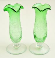 Zöld színű kraklé üveg váza pár, hibátlan, m: 15 cm