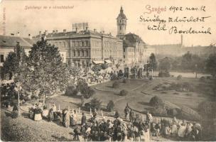 1902 Szeged, Széchenyi tér és városháza, piaci árusok, üzletek (EK)