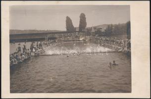 1927 Budapest, Ifjúsági 50 m-es úszóverseny, feliratozott fotólap, 9x13,5 cm