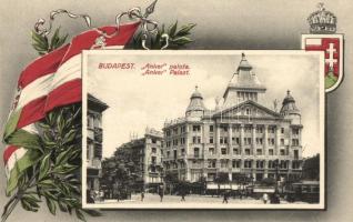 Budapest V. Anker palota, villamos, Magyar zászlós és címeres keret