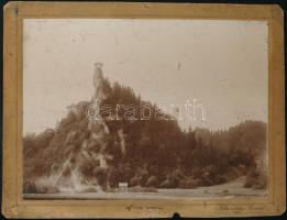 1895 Árva vára, Blaschka Ernő felvétele, kartonra kasírozva, 17x22,5 cm / Oravsky hrad, castle, photo, 17x22,5 cm