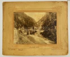 cca 1900 Szurduki szoros, Balassa E. felvétele, kartonra kasírozva, 17x23 cm / Surduc, gorge, photo, 17x23 cm