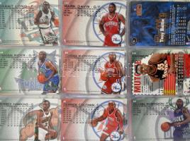 179 darabos kosárlabda kártya gyűjtemény, nagyrészt kosaras kártyák, néhány egyéb gyűrűs berakóban
