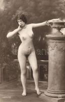Erotic nude lady. J.A. Serie 75. (non PC)