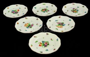 6 db Herendi virágmintás tányér, kézzel festettek, jelzettek (koronás), apró kopásokkal, d: 19 cm