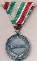 1929. "Magyar Háborús Emlékérem" modern ezüstözött fém kitüntetés mellszalaggal T:2