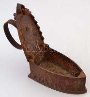 Öntöttvas szenes vasaló kakasos nyitóval