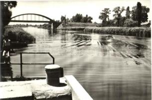 Dunaharaszti - 4 db MODERN városképes lap, híd, Duna, strand, fürdőzők, szovjet emlékmű / 4 MODERN t...