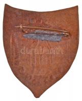 1964. "Fegyverneki Gimnázium 1964" zománcozott Br jelvény (29x36mm) T:2