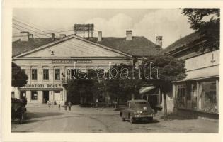 Paks - 3 db MODERN városképes lap, köztük 1 fotó, Béke szálloda, automobil / 3 MODERN town-view post...