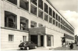 Budakeszi - 4 db MODERN városképes lap, Fodor József és MÁV szanatórium, Általános iskola / 4 MODERN...