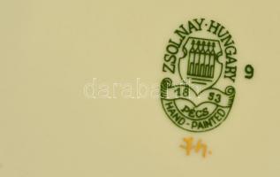 6 db Zsolnay süteményes tányér, kézzel festett, jelzett, nagyon apró kopásokkal, d: 19 cm