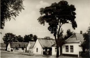 Szár - 4 db MODERN városképes lap / 4 MODERN town-view postcards