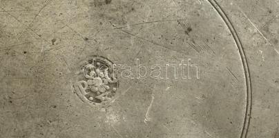 cca 18. század 4 db régi ón tányér, jelzettek,kopásokkal, d: 23 cm