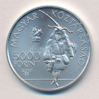 2011. 5000Ft Ag "A mohácsi busójárás" tanúsítvánnyal (2xklf) T:PP,BU felületi karc
Adamo ...