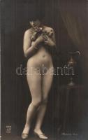 Erotic nude lady. J. Mandel phot. AN Paris 224. (non PC)