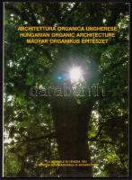 Architettura Organica Ungherese/ Hungarian Organic Architecture/ Magyar Organikus Építészet. Bp.,1991, Novotrans Kft. Kiadói papírkötés, olasz, angol és magyar nyelven.