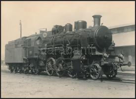 cca 1920-1930 Ganz-mozdony, fotó, 12,5×17 cm