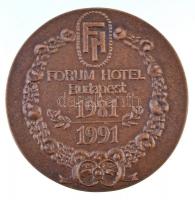 Csontos László (?) (1925-2013) 1991. "10 éves a Forum Hotel" Br emlékplakett (69mm) T:2