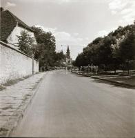 cca 1968 Kecskeméti városképek éjjel és nappal, épületek kívülről és belülről, 13 db vintage negatív...