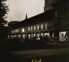 cca 1968 Kecskeméti városképek éjjel és nappal, épületek kívülről és belülről, 13 db vintage negatív...