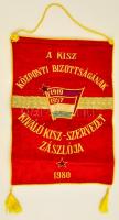 A KISZ Központi Bizottságának kiváló KISZ-Szervezet zászlója, hímzett selyemzászló, jó állapotban, 46x33 cm