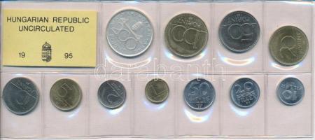 1995. 10f-200Ft (11xklf) érmés forgalmi sor lezárt fóliatokban, közte 1995. 200Ft Ag Deák T:BU Adamo FO28