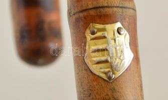 Tőrös bot kiscímeres jelvénnyel + 4 db botjelvény, h: 85,5 cm