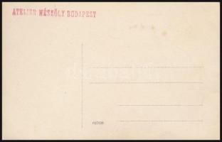 cca 1920-1930 Hölgy törökülésben, fotólap Mészöly műterméből, 14x9 cm