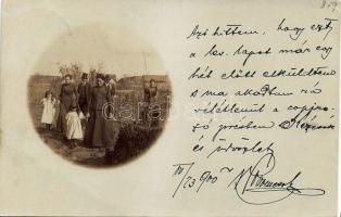 48db képeslap, fotólap, levelezőlap, üdvozlőkártya stb. főleg régi