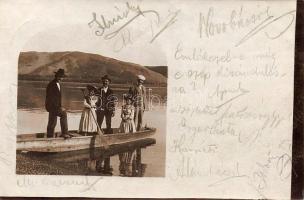 48db képeslap, fotólap, levelezőlap, üdvozlőkártya stb. főleg régi