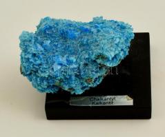 Kalkantit ásvány talapzaton, 5x3,5x2,5 cm
