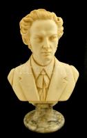 Gionelli jelzéssel: Frédéric Chopin büszt. Alabástrom, sérült talapzaton, m:23 cm
