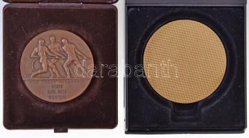 Ausztria 1980. "Bécsi Kereskedelmi Kamara" Br emlékérem dísztokban. Szign.: Grienauer (50m...